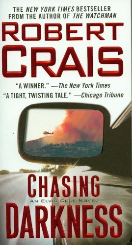 Book Cover Chasing Darkness (Elvis Cole)