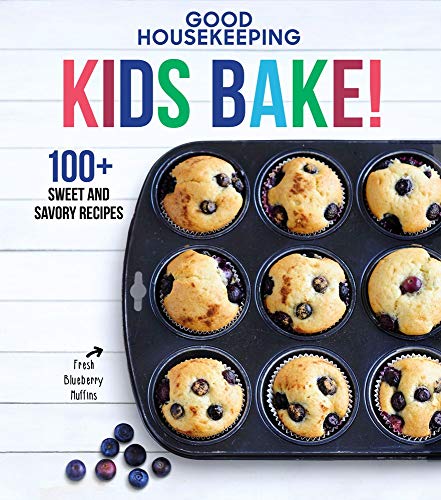 Book Cover Good Housekeeping Kids Bake!: 100+ Sweet and Savory Recipes (Good Housekeeping Kids Cookbooks)