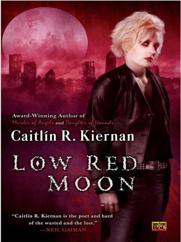 Book Cover Low Red Moon (A Chance Matthews Novel)