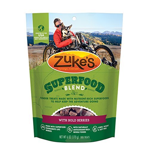 Book Cover Zuke'S Superfood Blend With Bold Berries Dog Treats - 6 Oz. Pouch