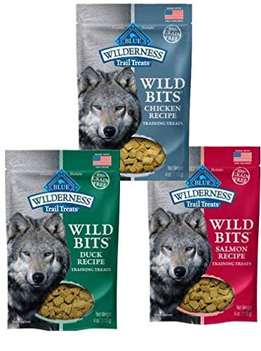 Book Cover Blue Buffalo Wilderness Trail Treats Grain-Free Wild Bits Dog Treats - 3 Flavors (Salmon, Chicken, Duck) - 4 Ounces Each (3 Total Pouches)