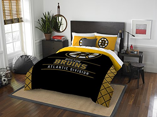 Book Cover The Northwest Company NHL Boston Bruins Comforter and Sham Set, Full/Queen, Draft