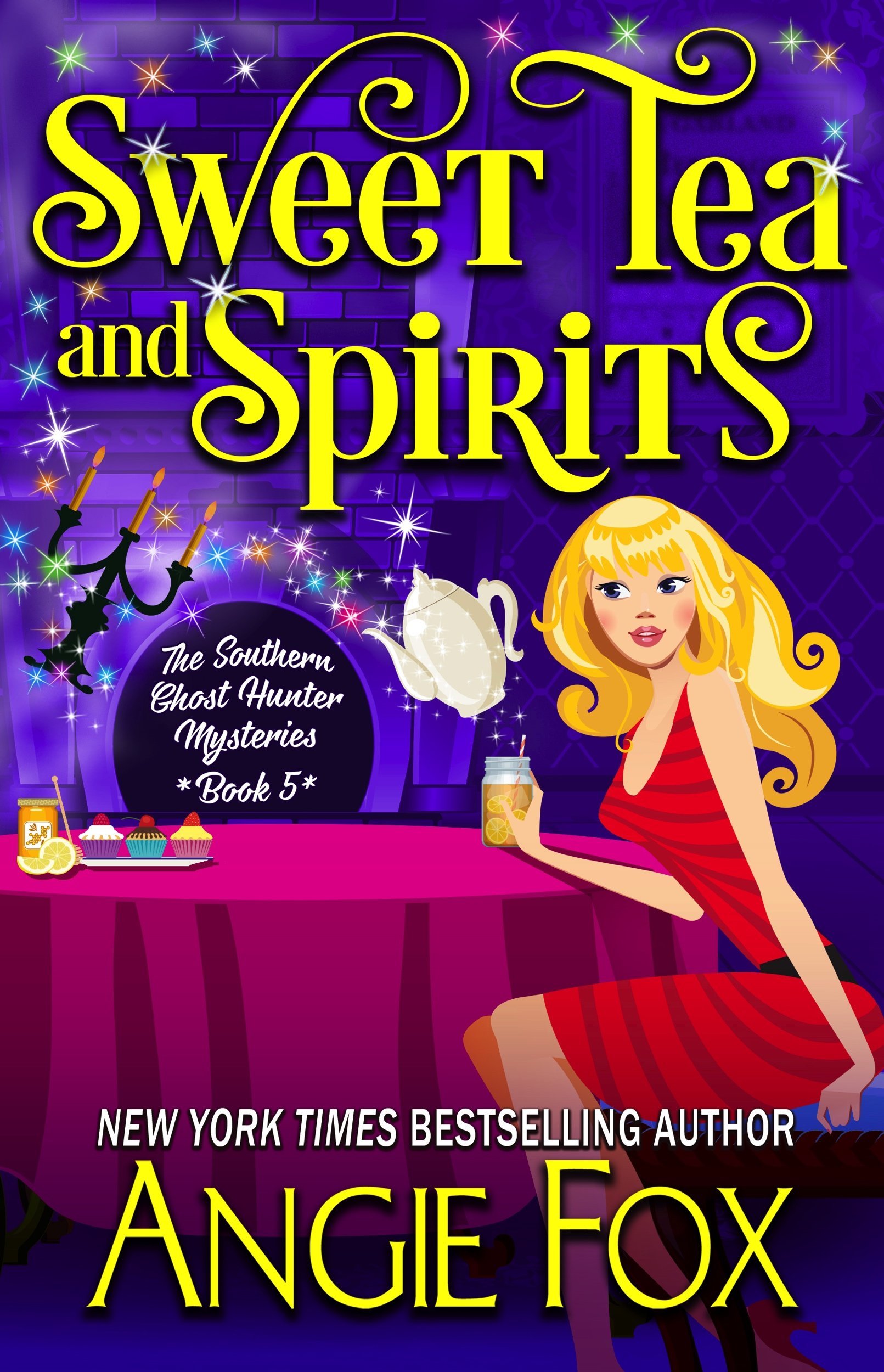 Book Cover Sweet Tea and Spirits (Southern Ghost Hunter Mysteries Book 5)