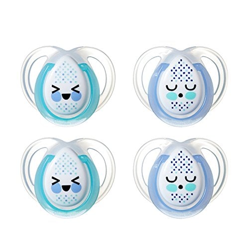 Book Cover Tommee Tippee Closer to Nature Night Time Newborn Baby Pacifier, 0-6 Months - Boy, 4 Pack