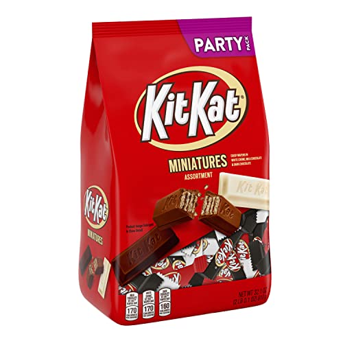 Book Cover KIT KAT Miniatures Assorted Chocolate and White Creme Wafer Candy Bars, Individually Wrapped, 32.1 oz Bulk Party Pack