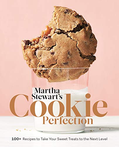 Book Cover Martha Stewart's Cookie Perfection: 100+ Recipes to Take Your Sweet Treats to the Next Level: A Baking Book